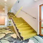 3 Bedroom Stunning In * Hel