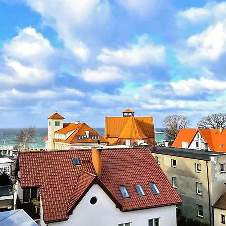 3 Bedroom Stunning In Apartment *