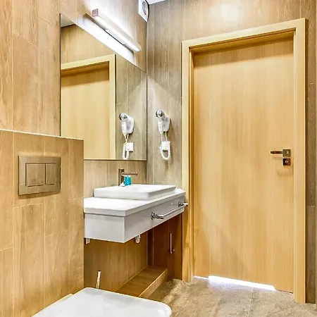 Lovely In With Kitchen Διαμέρισμα