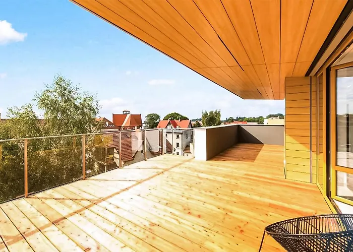 Lovely In With Kitchen Hel