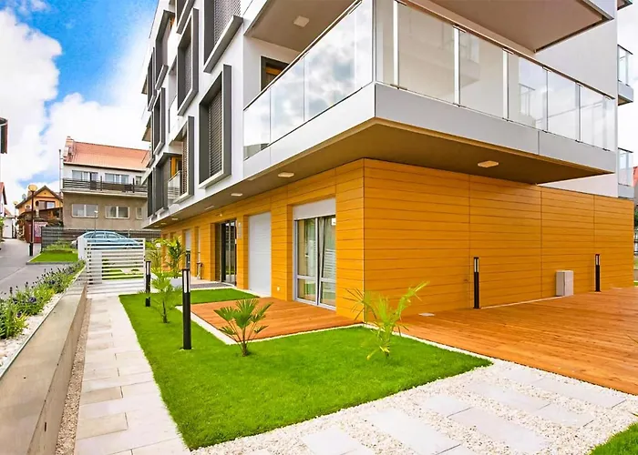 Lovely In With Kitchen Apartament